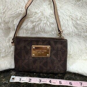 Michael Kors Wristlet Zip Pouch Womens Small Brown MK Signature Logo